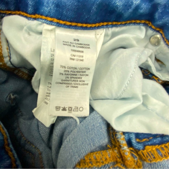 Women’s distressed dydndm and Kate jeans - Picture 9 of 11